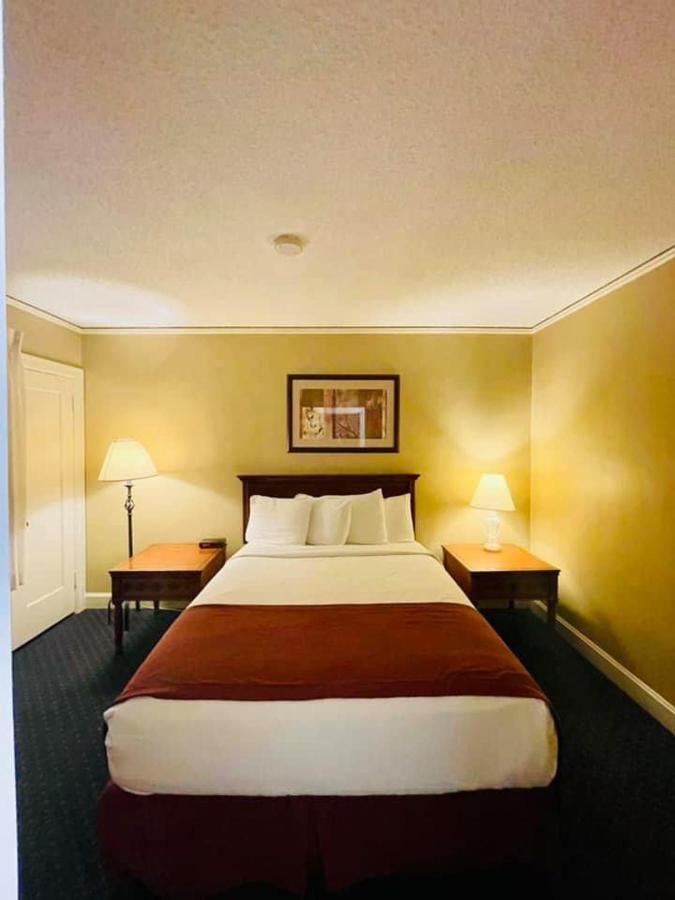 ซีเนต ลักชัวรี สวีท Hotel โทพิกา ภายนอก รูปภาพ